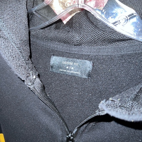 Size M Bundle - Picture 2 of 6